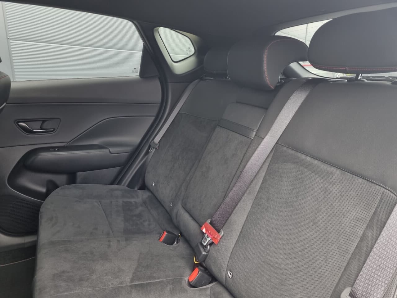 Hyundai Kona - zdjęcie 16